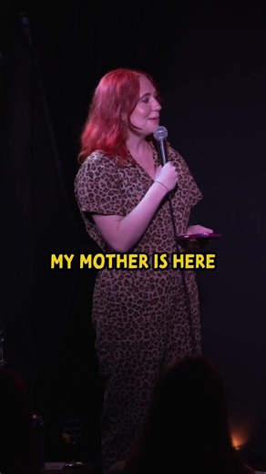 her mom was in the crowd...#roastbattle #standupcomedy