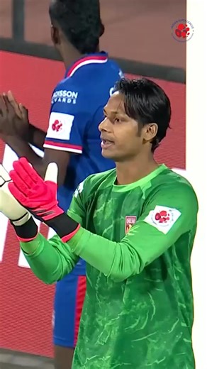 ALMOST! Ashique Kuruniyan was inches away from marking his return to the Kanteerava with a goal! 😮 Catch all the action from #BFCSCD, live on FanCode and #SonySportsTen2. #ISL12 | Bengaluru FC FanCode | ISL- Indian Super League