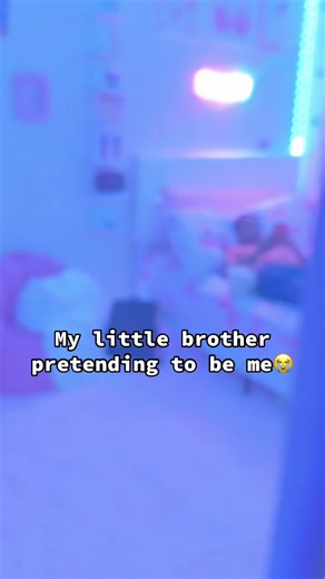 I promise I am not like this 😭😭#sierraleonetiktok🇸🇱 #siblings #brotherpretendstobeme