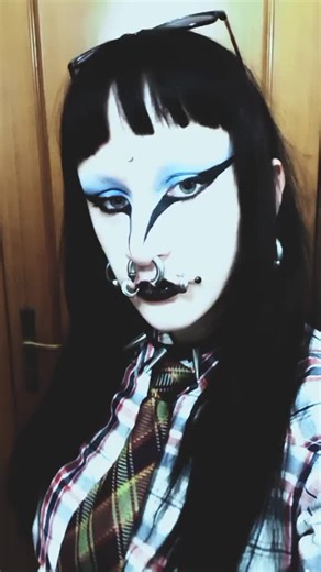 #alt #alternative #bodymods #pierced #piercing