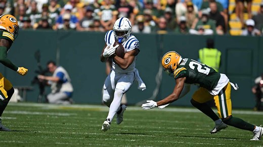 HIGHLIGHT: Jonathan Taylor takes screen up field for 18-yard charge