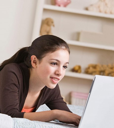 Virtual World Games For Teens: 11 Top Picks For Endless Fun