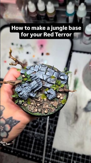 Red Terror base from the Warhammer Terror on Devlan 40K Kill Team box!