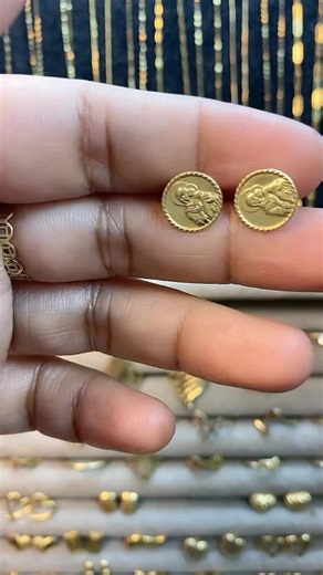 18K Gold Mother & Child Stud Earrings (9mm)