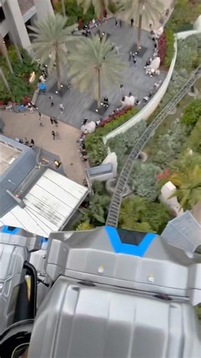 Velocicoaster BIG Drop 🦖🎢 #velocicoaster #rollercoaster #coaster #universal #jurassicworld #pov