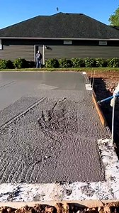 #concrete #buildings #construction #constructionworker Image/Audio Courtesy: Unknown⁠DM for credit or removal requests.⁠ Use intended only for knowledge and information purposes. | The Constructor - Civil Engineering Home