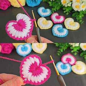 5 Minutes / Very easy crochet heart keychain that can be made in 5 minutes. | Crochet knitting love