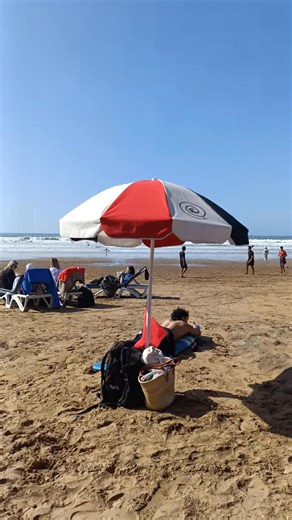 The Moroccan coastline offers more than waves, it's a gateway to biophilic wellness. Surfing here reconnects travelers with natural rhythms, combining ocean therapy with stunning coastal landscapes from Agadir Bay to Essaouira. 🌊How Does Surfing Trigger Natural Dopamine Release?✨ Wave riding creates powerful neurochemical rewards. Each successful ride floods your system with dopamine, the brain's natural pleasure chemical. #DopamineSurfMorocco specializes in this transformative experience, offe