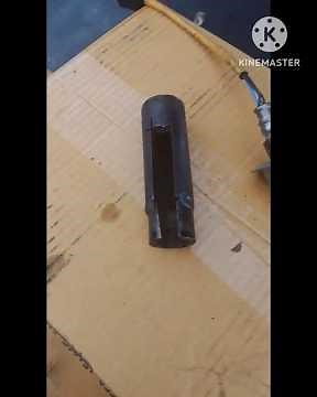 Install OXYGEN SENSOR using improvise tools