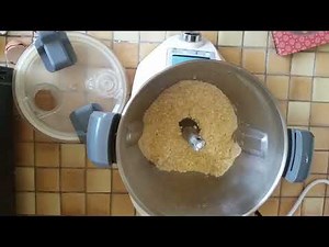 Espelette pepper cookies in the compact cook elite