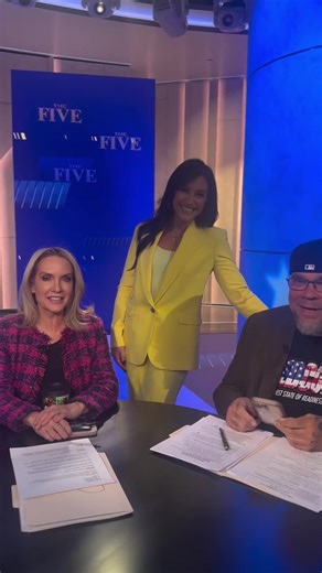 #Newyork #foxnewschannel #newschannel #emilycompango #foxnews