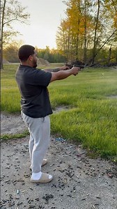 Dual wield Glocks 🔥 Glock 19 gen 5 and Glock 19x