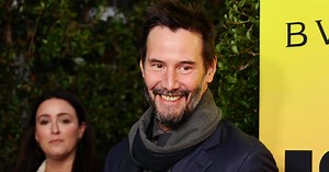 Colorado woman convinced online romance is Keanu Reeves asking for gift cards