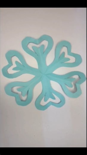 Darshna Khatri on Instagram: "Snowflake ❄️ ideas #instagram #reels #crafts #snowflakes #papercrafts"