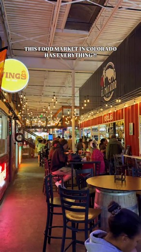 THIS FOOD HALL HAS IT ALL 🙌 — SAVE THIS POST SO YOU DON’T FORGET. @laplazacolorado seriously has some of the most endless food options we’ve seen. From classic Latin street food to a few global spots, it’s one of those places where you can come with a group and everyone finds something they’re in the mood for. On top of that, there’s a huge bar right in the middle, plus shopping and an arcade, so it’s more than just a food stop 🙌 it’s a whole experience. A few vendors we loved and highly recom