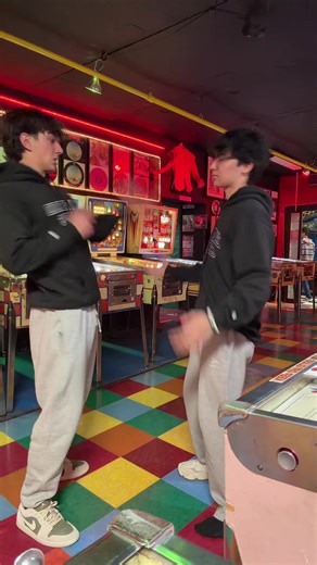 moon (@moon.wrigh)’s videos with original sound - sims