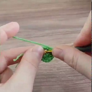 9.3M views · 8.6K reactions | wow!! Look what doing with my old bra. The viewer is amazed. you will love this idea #crochet #knitting | Nasıl Yapılır TV | Facebook