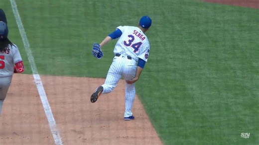 Mets’ Senga lands awkwardly covering first base, is forced to leave game