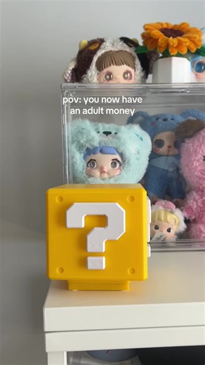 adult money 🤝🏽 mario lamp 😅