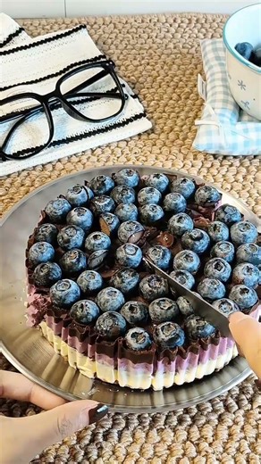 ” Immersive blueberry cheesecake eating experience #Immersive,