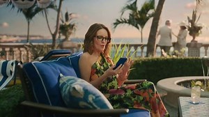 Booking.com TV Spot, 'Tina Fey Books Whoever She Wants To Be: Indoorsy'