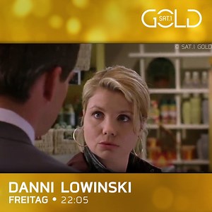 SAT.1 Gold zeigt Annette Frier als 1-Euro-Anwältin. Ganze Folgen zur Kultserie, best-of-Clips & Outtakes findet ihr hier: http://tinyurl.com/danni-lowinski-online | SAT.1 Film & Serie