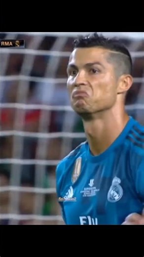 When Ronaldo silenced Barcelona fans 💀#Ro7naldo2