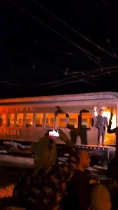 Polar Express en Perris, California #polarexpress #perris #santaclaus #navidad #california #hiddengems #viajandoporcalifornia1 #travel #losangeles #adventure #familia | Remy Martyn