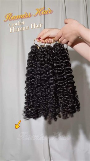 this hair is so bouncy & full! One of the best inventions in the natural hair community 😍 Crochet curls that blends perfectly #ramisshair #protectivehairstyles #crochethair #miracleknots #waterwavehair