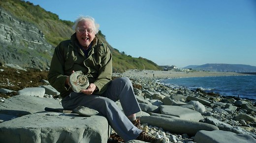 David Attenborough goes fossil hunting