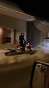 2.5M views · 38K reactions | Send it!!!!!  狼 #motoneige #outdooractivity #snowmobile | LaMotoneige.net | Facebook