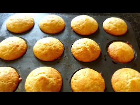 How to make easy cupcakes at home//Easy vanilla cupcakes - no electric mixer needed
