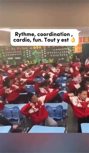 Laila Channawi | ✨Thérapies brèves Enfant Ado on Instagram: "Apprendre aux enfants à bouger avant de se poser en classe ( ou avant n’importe quelle activité qui demande de la concentration) c’est la meilleur façon de se préparer pour apprendre efficacement. Nous gagnerons tellement à appliquer dans l’éducation ce que nous découvrons au travers des neurosciences …pour faciliter l’apprentissage plutôt que de rester dans des modèles qui ne nous correspondent plus, et qui génère de la frustration po