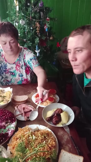 #еда #жизнь #реки #вован #марина #люблю #блогеры | Influencers Trying Food