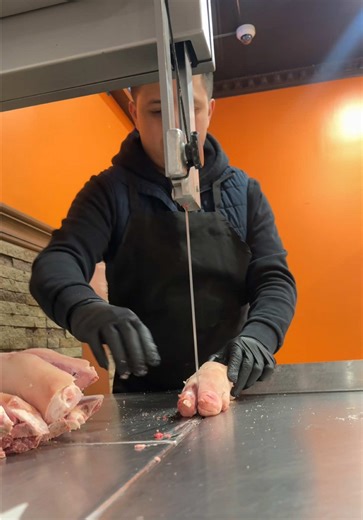 Deliciosa Pata de Puerco en El Patrón Meat Market