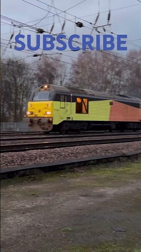 Class 67 thundering away from York on 0Z99 ￼#networkrail #train#railtrack#trainspotting#0Z99#class67