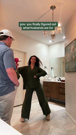 so good at his job 🤪 #fyp #dancer #husbandwife #dance