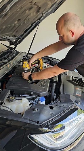 Lincoln MKZ Hybrid (Ford Fusion Hybrid) Air filter replacement