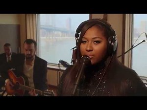 Jazmine Sullivan Performs "Mascara" | VIBE VSessions