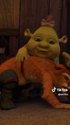 MEERRRYYYY CHRRRISSSTMAAASSSS 🎄 #shrekthehalls