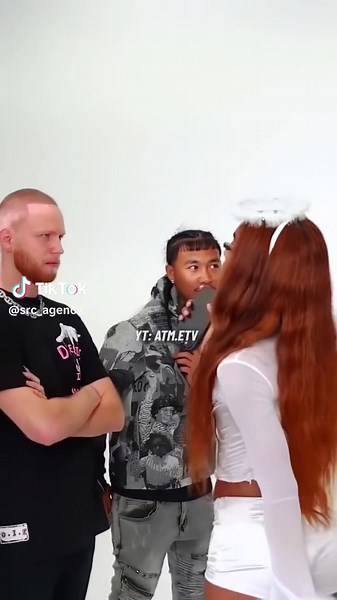 Smash or Pass Challenge: 20 vs 1 Selection