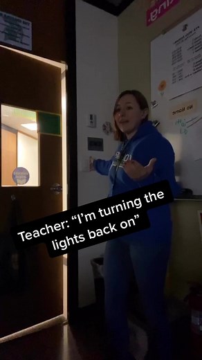 I mean I warned them 🤷🏻‍♀️ #forreal #teachersoftiktok #blindedbythelight #fyp #foryoupage