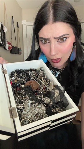 THE NECKLACES JUST KEEP GETTING BETTER IN THIS MYSTERY JEWELRY BOX!!!!!! 😫❤️Pt 2! From @MysteryOdds #mysteryjewlerygirl #mysteryjewelryjar #mysterybox #jewelrytiktok #unboxingvideo