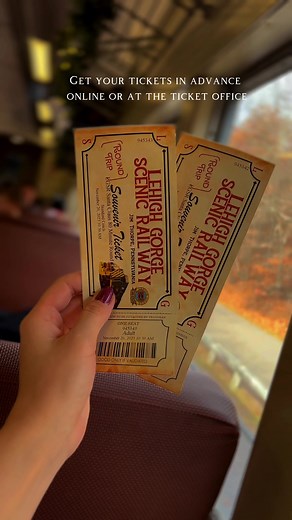 📍Jim Thorpe train ride with Santa Claus and many more! Ideal afternoon in the mountains 🫶🏻 . . . #ugc #ugccreator #ugctravel #ugctravelcreator #ugctravelcontent #ugctravelportfolio #ugctravelvlog #ugctravelexample