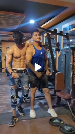 Kanu Adi on Instagram: "#famkanu @kanu_adi"