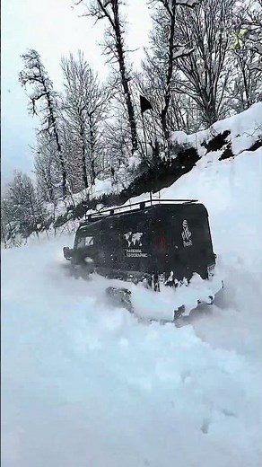 Can Your Car Really Drive Through Deep, Fresh Snow? ❄️🚗