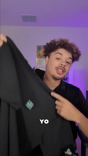 Get some DOPE clothes and a chance to win a RAPTOR R with @grit.x.glory 🙌🏼✨ #clothing #urbanstyle #giveaway | JustKryptic