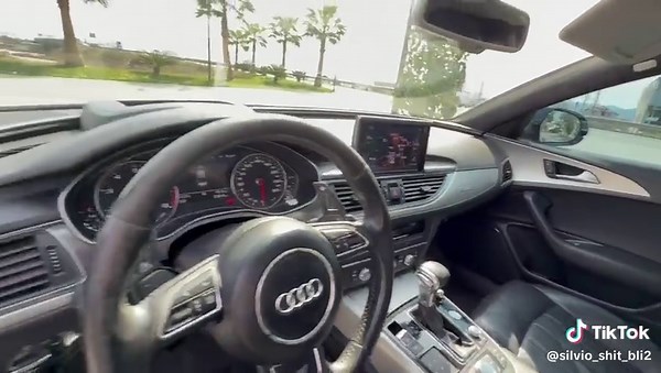 ✅SHITET✅NDRROHET Audi A6 2013 3.0 Benzine -208km origjinale -510 kuaj fuqi Stage 1 Stage 2 -Kambio Automatike -Sportpaket sLine -4 goma te reja hankook -Fener inteligjent Matrix Full Led HD -Auto Teardrop -Pasqyra me ngrofje dhe mbylle elektrike -Keyless Go -Eco sytem Start/stop -Autohold -Distance Display -Audi MultiMedia -Sistem Navigimi me harta Europe -Klima 4 zona -Sedilje elektrike Nappa me fryrje dhe ngrohje -Sedilje me memorie -Attention assist -Audi PreSense -Lap Timer -Efficency,Comfor