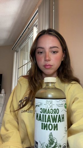 if u take noni juice let me known in the comments and share your positive stories 😄 if u want to try it check out @healingnoni #nonijuice #mirandakerr #review