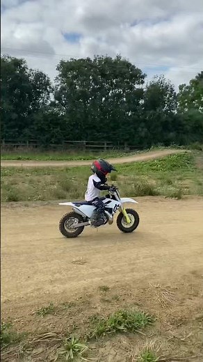 MOTOCROSS TODDLER - Husqvarna ‘HUSKY MINI’ TC50 - 2 years old riding 50cc MX dirt bike - part two!!